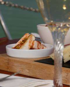 food on boat